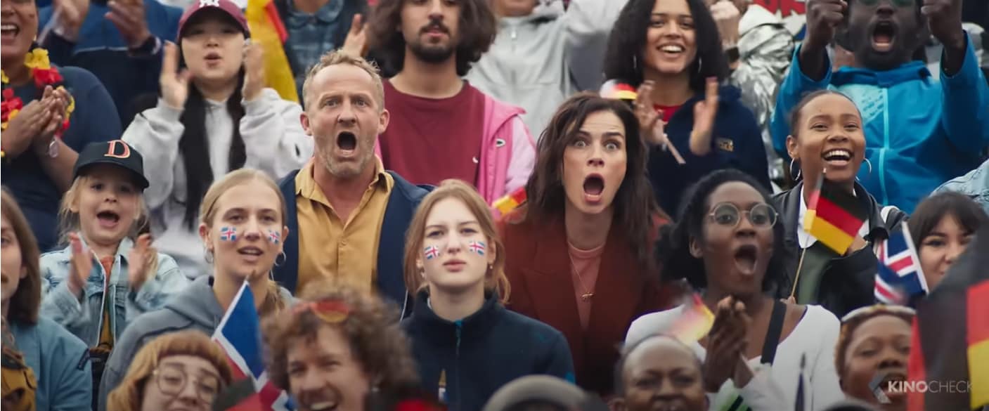 In dieser Fortsetzung des Films „Wunderschön“ kämpfen verschiedene Frauen mit den Herausforderungen des Alltags, der Selbstfindung und gesellschaftlicher Erwartungen.