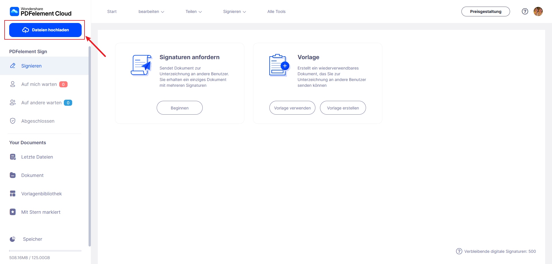 Wenn Sie die offizielle Website von PDFelement Cloud aufrufen, müssen Sie auf Cloud-Zugriff tippen, um zum nächsten Bildschirm zu gelangen. Tippen Sie auf Dateien hochladen, um das Dokument auf der Plattform zu importieren.